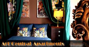 Posteľ alebo postele v izbe v ubytovaní Art Apartments