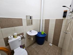 Bilik mandi di Homestay Uni, Kuala Kedah +10 gambar