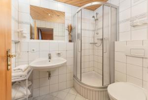 Koupelna v ubytování Resort Amadeus-Landhaus Amadeus