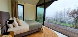 Postel nebo postele na pokoji v ubytování Quinta da Lameirinha Douro, Boutique Home + 52 fotografií