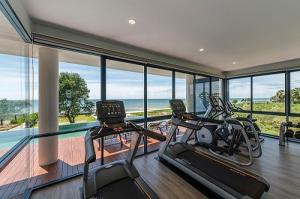 Fitnesscentret og/eller fitnessfaciliteterne på Beach Front Condo, Baan Thew Talay, Perfect Choice for Family and Couple