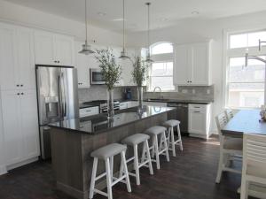 Φωτογραφία από το άλμπουμ του Oceanblock New Construction, 6 Houses From Beach σε Brant Beach