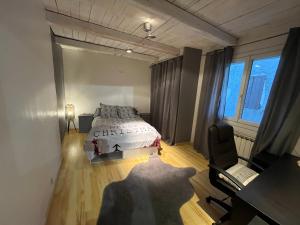 Un ou plusieurs lits dans un hébergement de l'établissement La maison du Bougainvillier 10 personnes