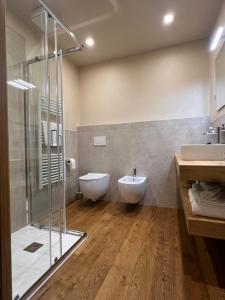 Koupelna v ubytování Mezzo Ciel + 34 fotografií