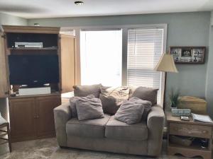 Gallery image of Beachfront Vacation Rental On Lbi in Brant Beach +15 photos