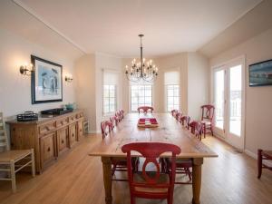 Φωτογραφία από το άλμπουμ του Large Ocean Side Home With Beautiful Views σε Loveladies