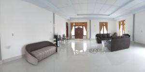 Gallery image of Alice Villa2 in Tuk Tuk +17 photos