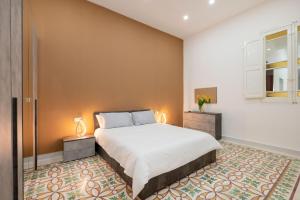 Кровать или кровати в номере 3 Bedroom House of Character in Rabat