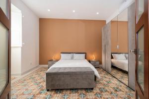 Кровать или кровати в номере 3 Bedroom House of Character in Rabat