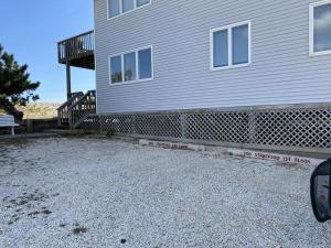 Afbeelding uit fotogalerij van Oceanfront 1St Floor Duplex in Beach Haven