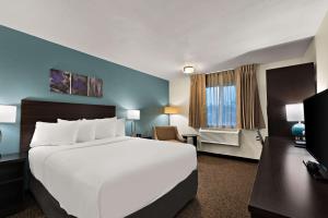 Postel nebo postele na pokoji v ubytování Sleep Inn Kelso Longview
