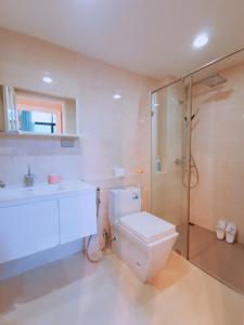 Vannituba majutusasutuses Spring loft condo