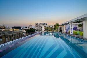Bazén v ubytování Poli House by AFI Hotels nebo v jeho okolí