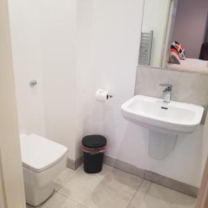 Koupelna v ubytování Mayfield Suites