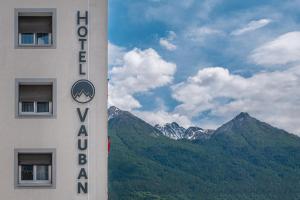 Nespecifikovaný výhled na hory nebo výhled na hory při pohledu z hotelu