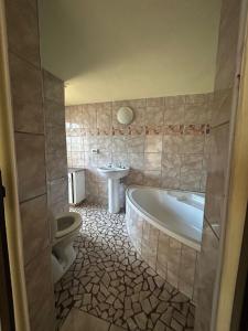 Koupelna v ubytování Marandela Guesthouse