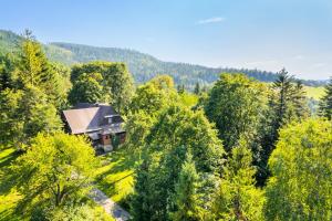 Paesaggio naturale nelle vicinanze della villa