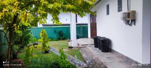 Zahrada ubytování Villa Tanzanite Hikkaduwa