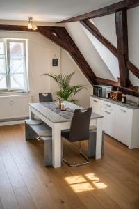 Posezení v ubytování MOREHOME-Apartments Oldtown Flair