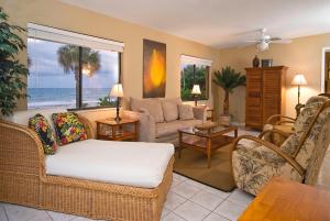 Area soggiorno di Beach Place Guesthouses
