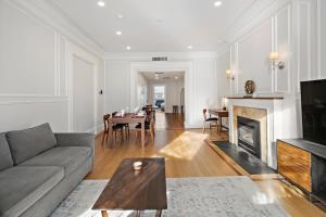Posezení v ubytování Charlesgate Suites