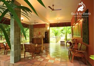 Εστιατόριο ή άλλο μέρος για φαγητό στο Back to Roots Ayurveda Retreat