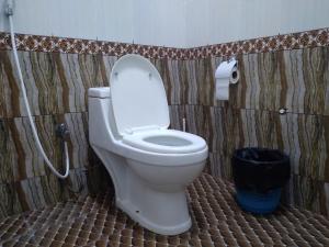 Koupelna v ubytování Hotel Ain Safnan Room&Flats فندق عين صفنان غرف&شقق