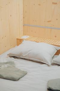 Postel nebo postele na pokoji v ubytování Gonner Haus + 10 fotografií