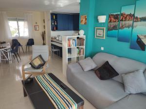 Posedenie v ubytovaní Apartamento en Playa Semi-Privada