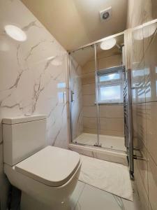 Kúpeľňa v ubytovaní Baravaggio By Kasar Stays