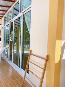 Balkón nebo terasa v ubytování Chokdee Resort
