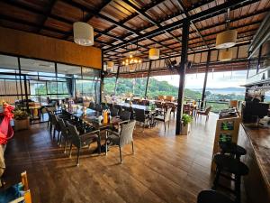 Restaurace v ubytování So View Phuket Resort
