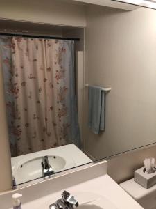 Gallery image of Perfect Location! Steps To The Sea, Sand And Pool-Oceanfront Condo! in Ship Bottom