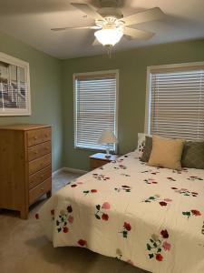 Gallery image of Castle Harbor Condo in Ship Bottom