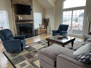 Χώρος καθιστικού στο Bayside Beauty- Perect House For Multi Family Gatherings
