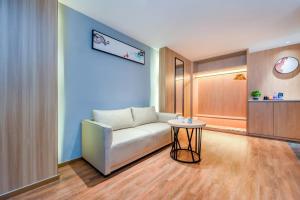 Posezení v ubytování Shangpin Holiday Inn - Guangzhou New Baiyun International Airport Flagship Store