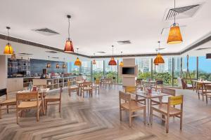 Restaurace v ubytování Ginger Noida Sector 133