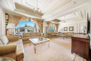 Posezení v ubytování Dar Al Tawhid Intercontinental Makkah by IHG + 37 fotografií