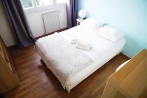 Le Happy • Parking • Terrasse • Calme • Fibreにあるベッド