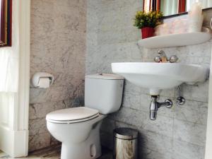 Koupelna v ubytování Hotel Olajauregi