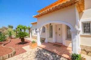 Το κτήριο όπου στεγάζεται  η βίλα