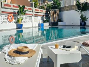 Bazén v ubytování NEW LUXURY RELAXING HOLIDAYS GOLF & SUN, Costa Adeje nebo v jeho okolí