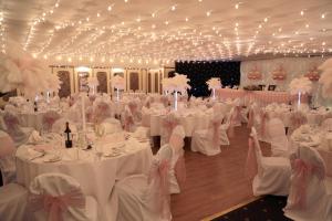 Gallery image of Maes Manor Country Hotel in Blackwood