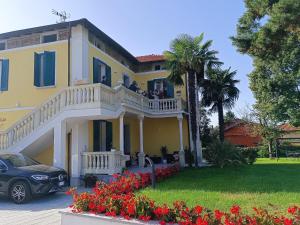 The building in which a panziókat is located