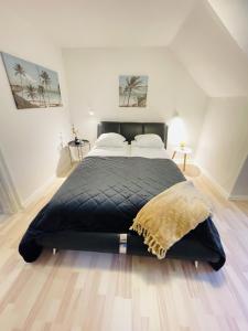 Postel nebo postele na pokoji v ubytování aday - Randers Elegant and Trendy Apartment