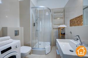 Phòng tắm tại Apartamenty Tulipan - visitopl