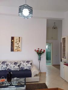 Albanian Gem in Kuçovë - Imazhi 11