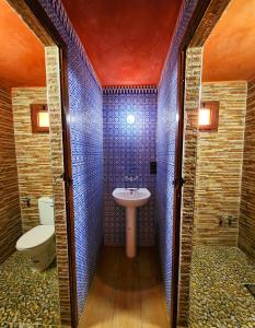 Et badeværelse på Merzouga Lodge
