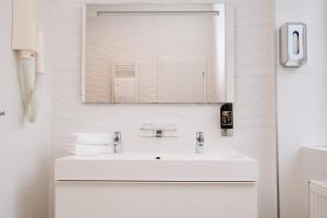 Bilik mandi di Union Hotel Prague