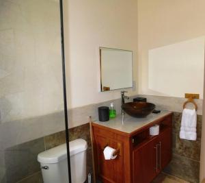 Ein Badezimmer in der Unterkunft Tropical Home Oasis